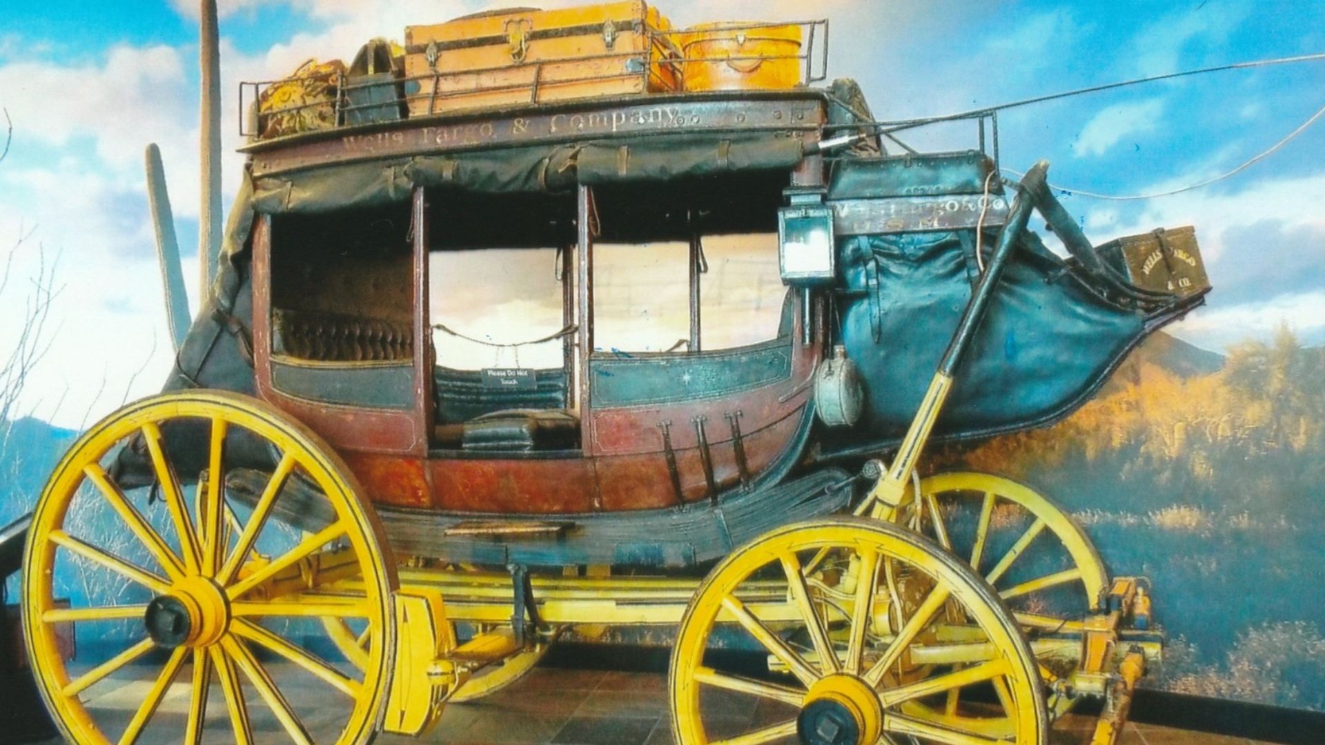 File:Phoenix-Wells Fargo Museum-1860 Wells fargo Stagecoach.jpg