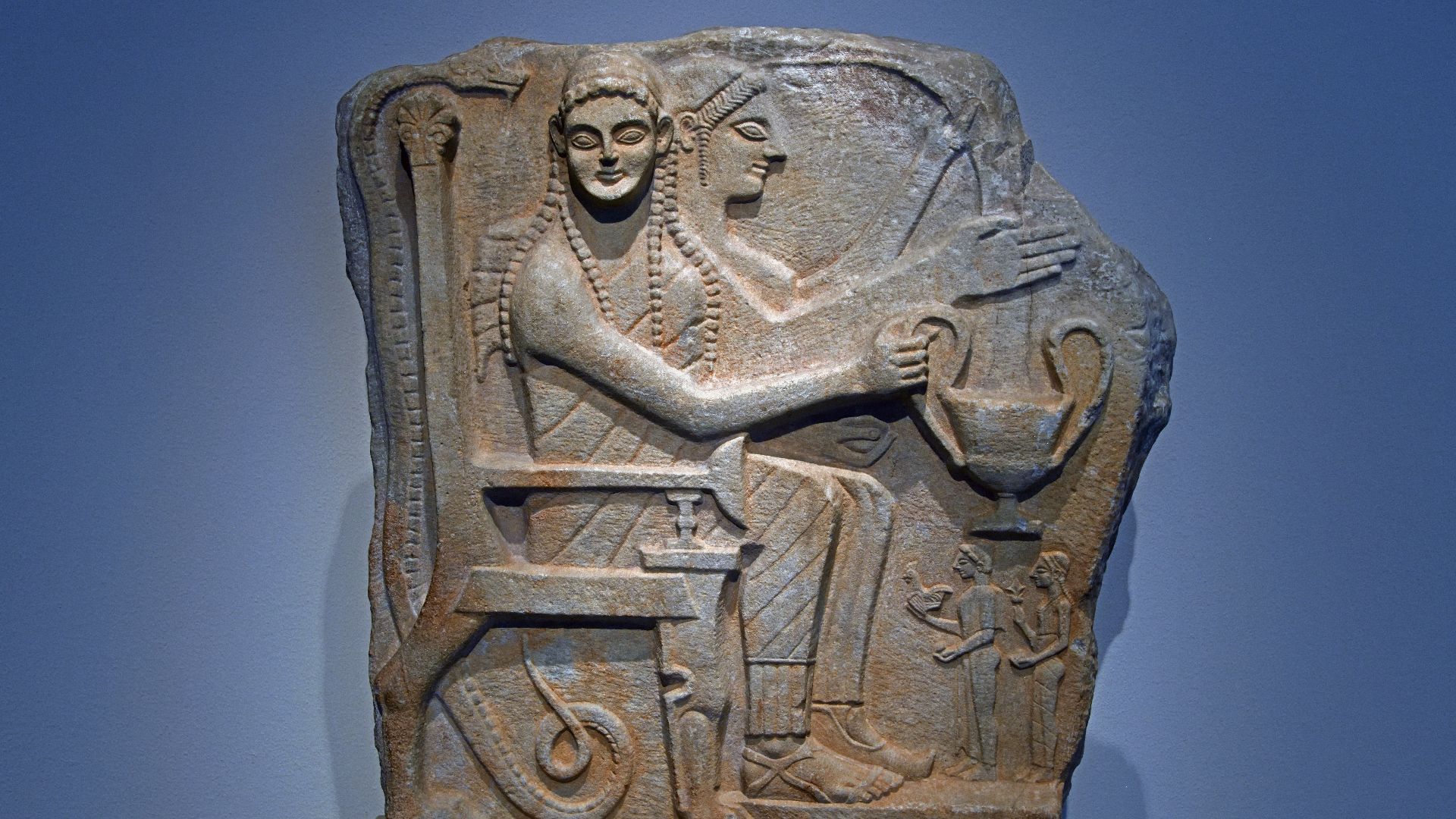 File:Reliefs with heroes and worshippers, Chrysapha Sparta (Greece), marble, around 540 BC 8595.jpg