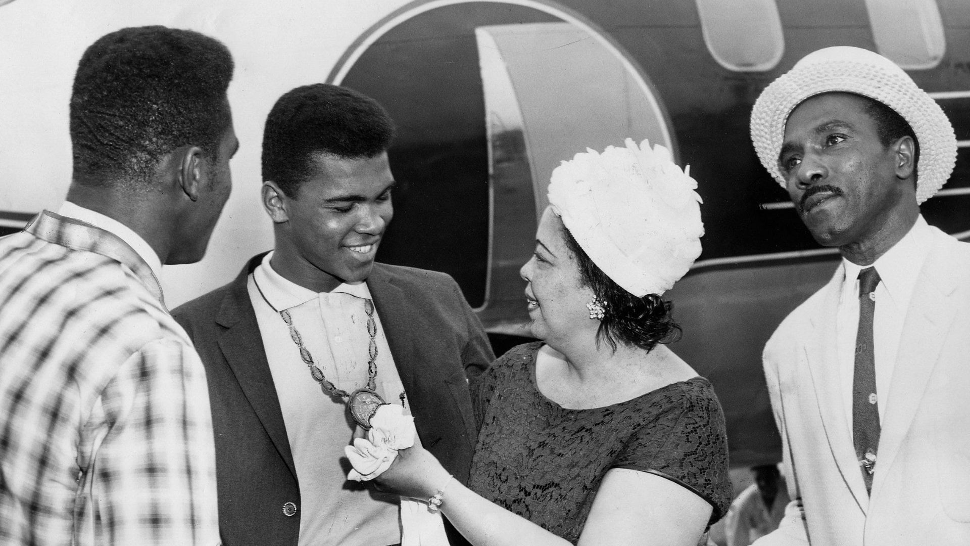 File:CONQUEROR FROM ROME.jpg