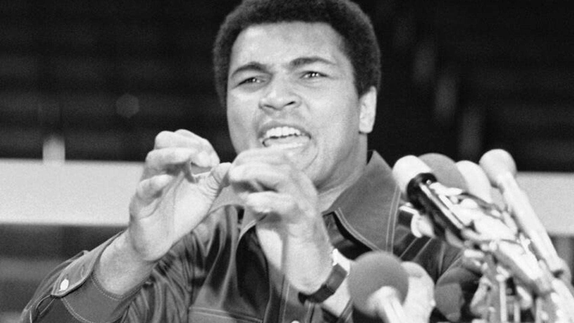 File:Muhammad Ali press conference before fight vs Jimmy Young 1976.jpg