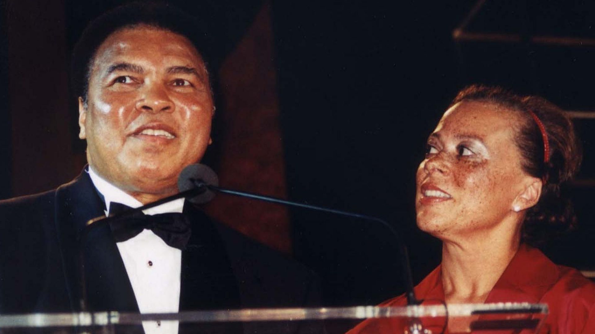 File:Muhammad Ali and wife Lonnie.jpg