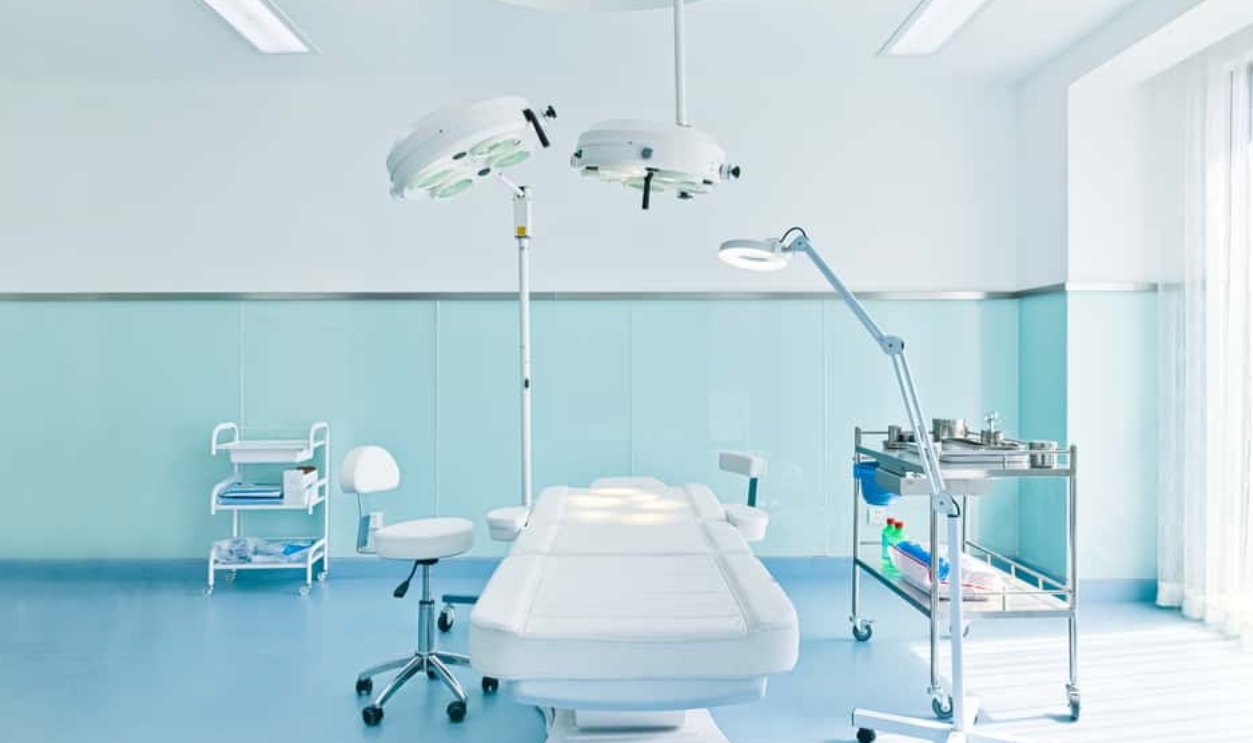 Interior View Of Operating Room, Shutterstock, 267855878