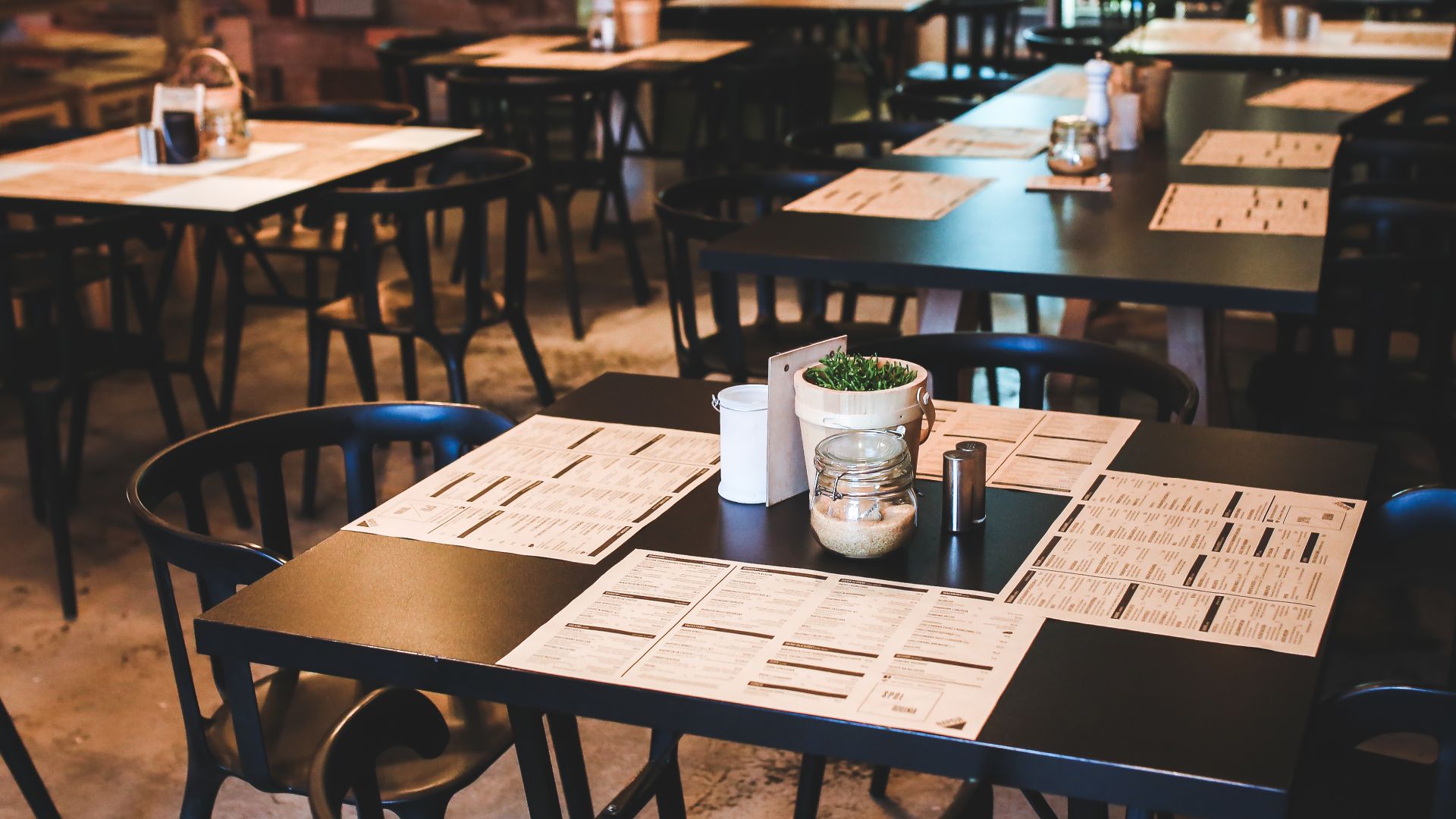 File:Menu-restaurant-vintage-table (24243347971).jpg