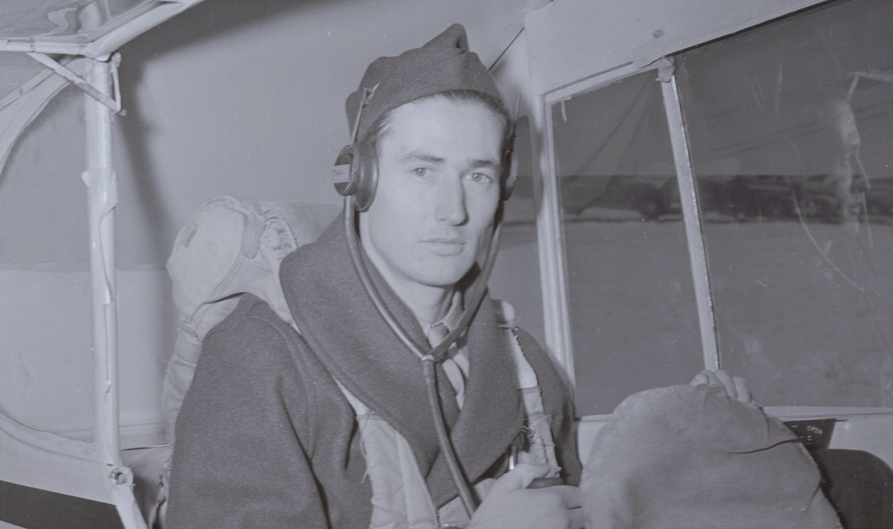 Gettyimages - 517363414, Ted Williams in a Plane