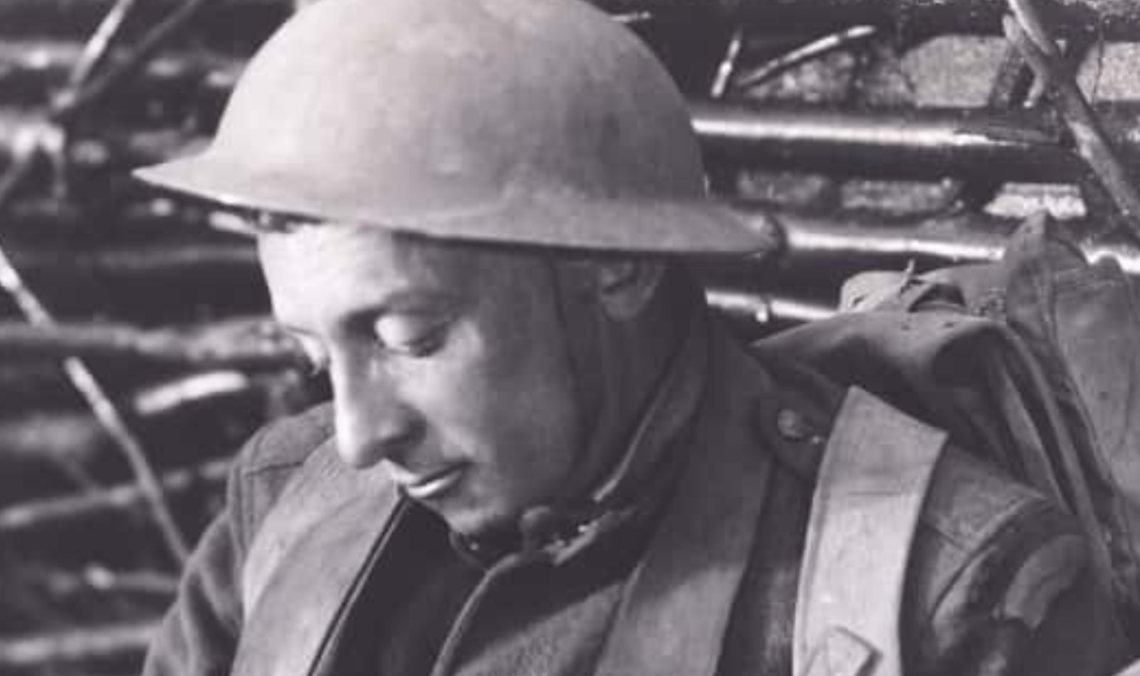 Soldier Reading A Book, Shutterstock, 314930651