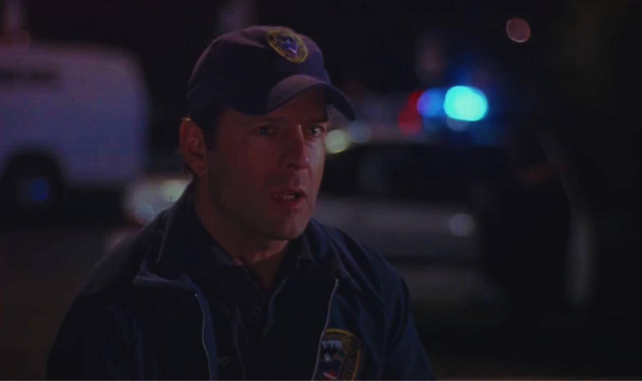 Screenshot from Striking Distance (1993)