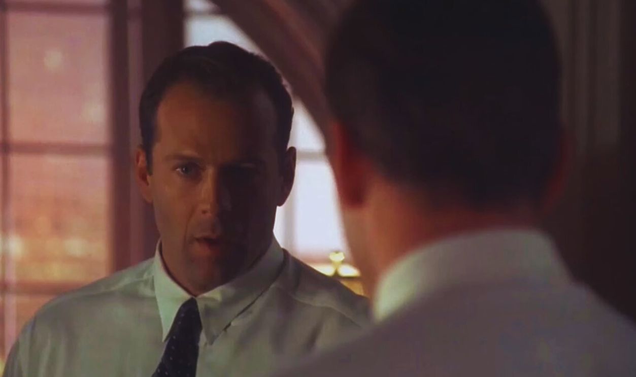Screenshot from Color of Night (1994)