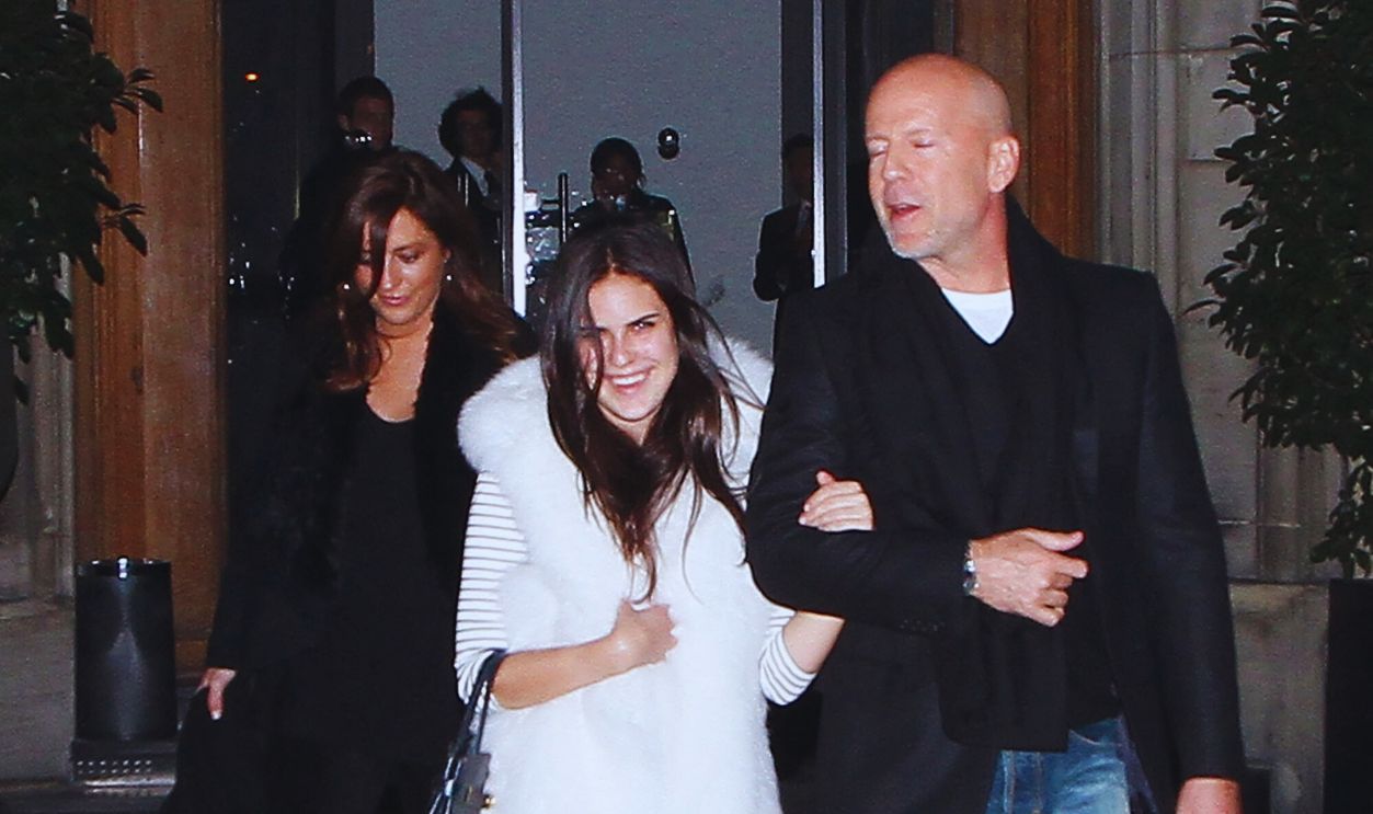 Gettyimages - 134075658, Bruce Willis Sighting In Paris PARIS, FRANCE - NOVEMBER 24: (EXCLUSIVE COVERAGE) Actor Bruce Willis, his daughter Tallulah Belle and his wife Emma Heming are sighted leaving the 'La Societe' restaurant on November 24, 2011 in Paris, France.