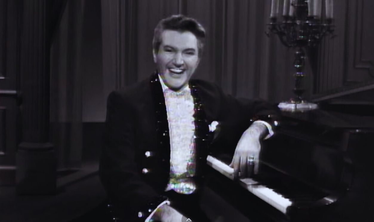 Screenshot from Liberace “Mack the Knife” on The Ed Sullivan Show (1960)