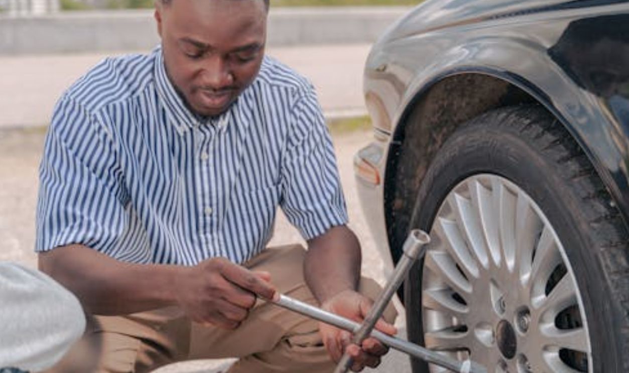 37. Neighborhood Creeper