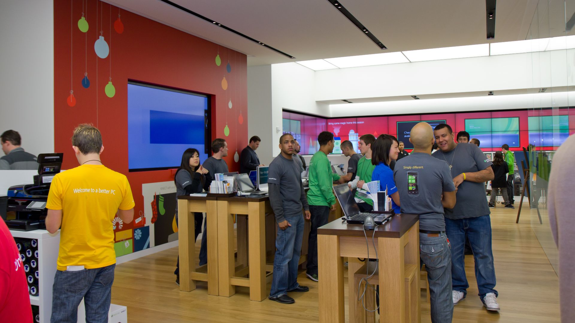 File:Employee hangout? (5197825180).jpg