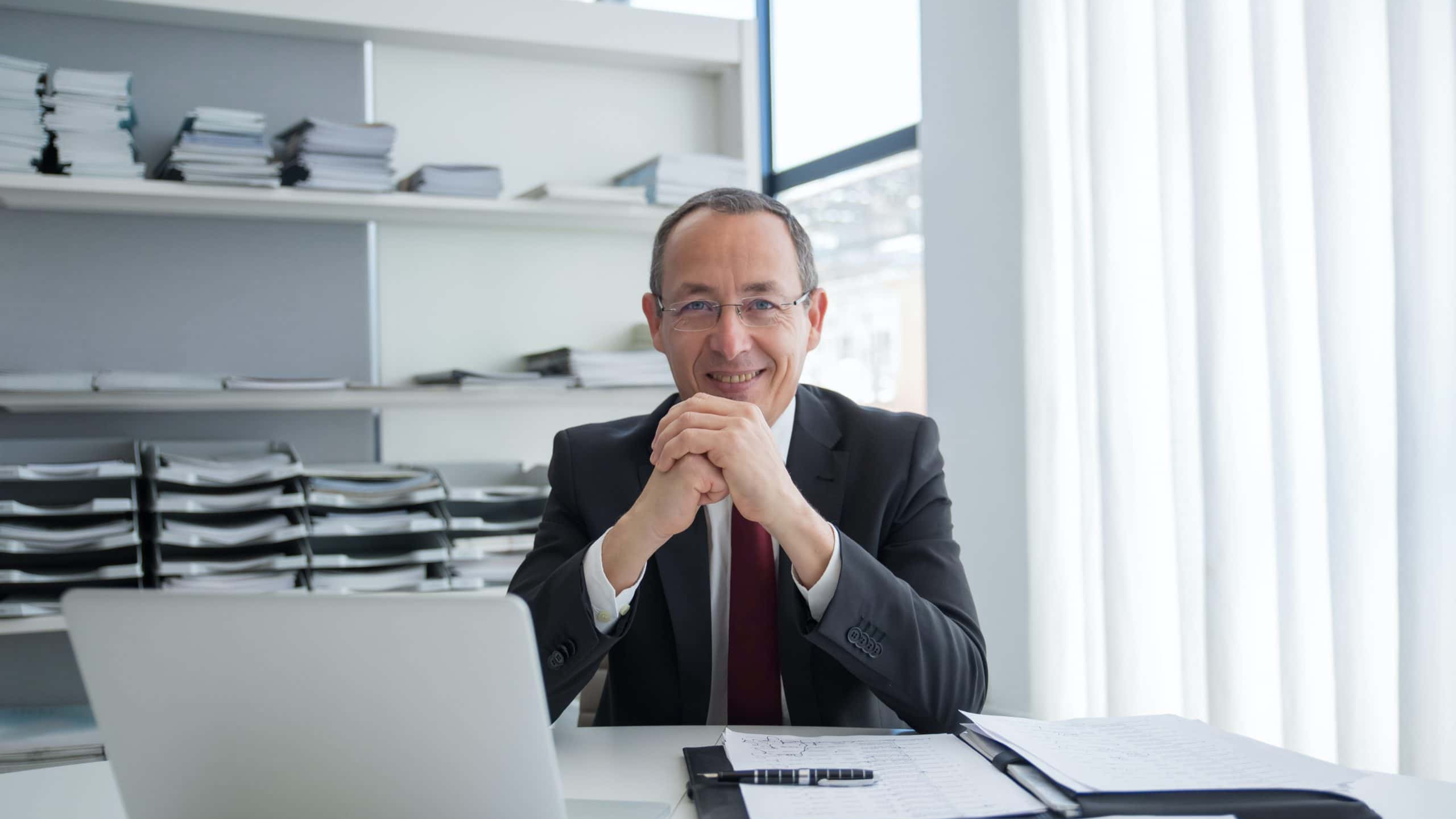 Legal Numbskulls facts