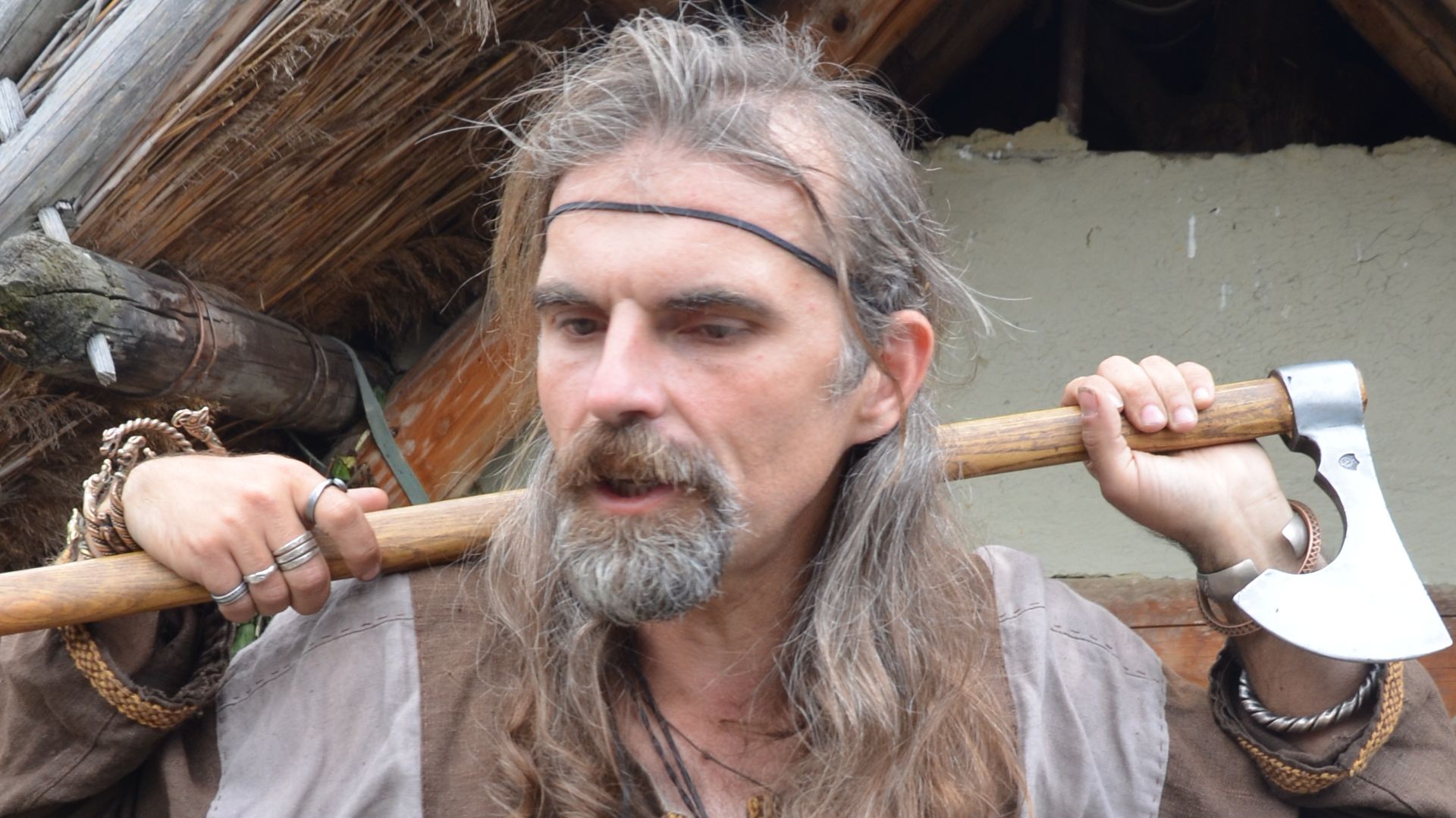 File:02015 Das Wikinger Festival in Trzcinica - Jomswikinger von Fürst Dagome 015.jpg