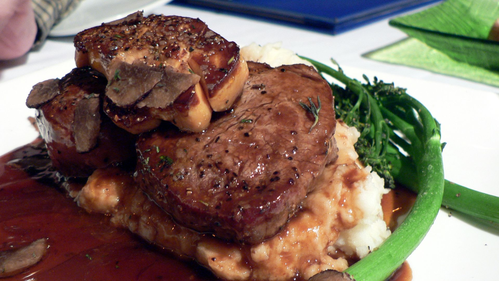 File:Beef tenderloin great.jpg