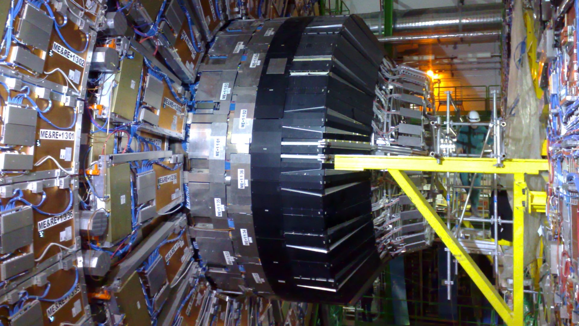 File:CMS detector (2).jpg