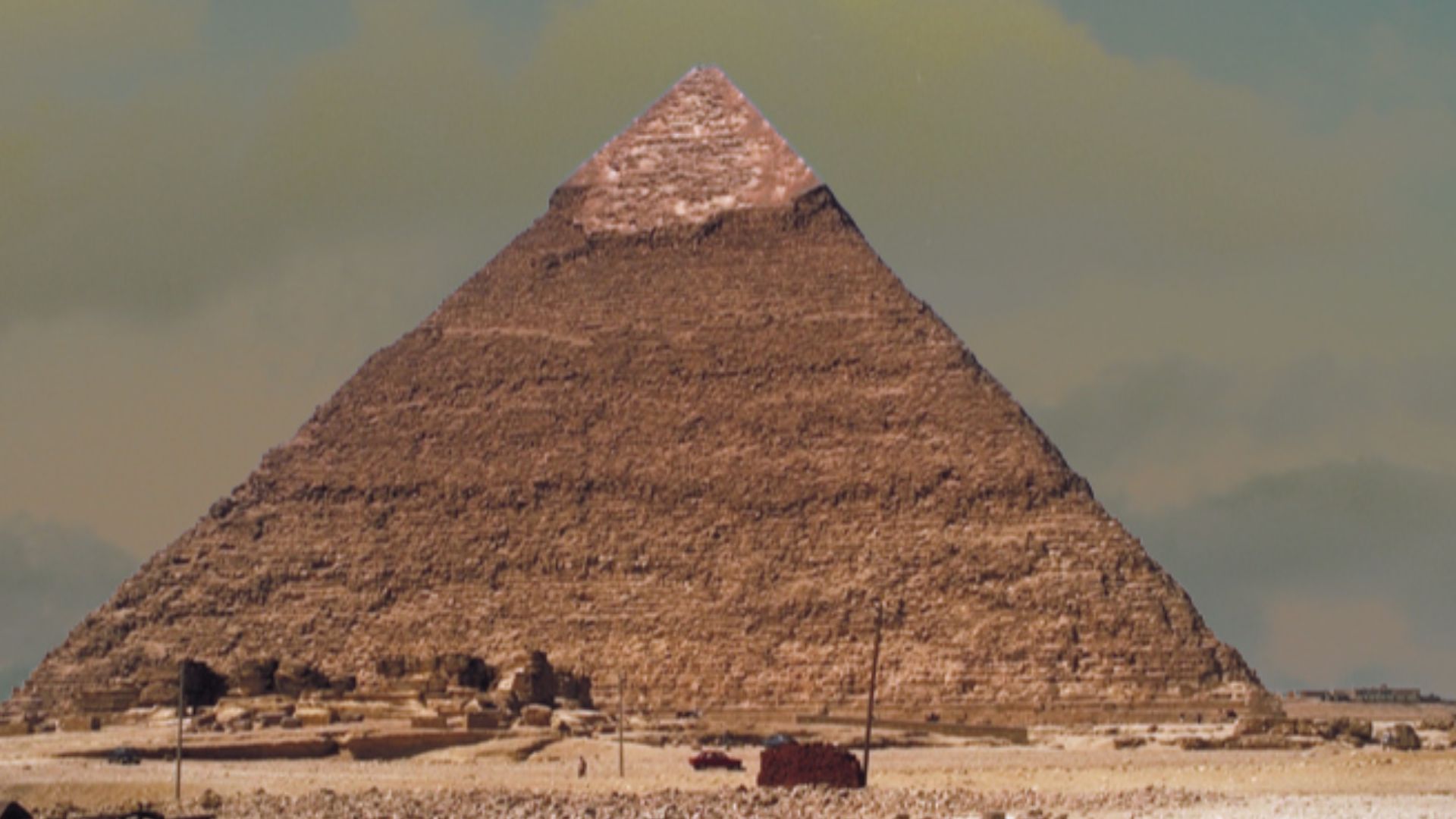File:Pyramid of Khafre from east.jpg