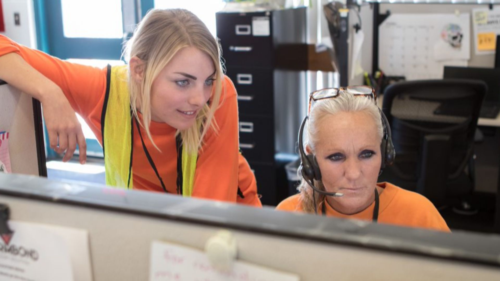 File:Call center PV.jpg