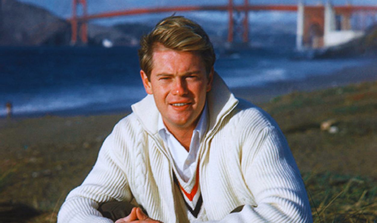 Gettyimages - 	1141554695, Troy Donahue Portrait Actor Troy Donahue poses for a portrait in 1960. 