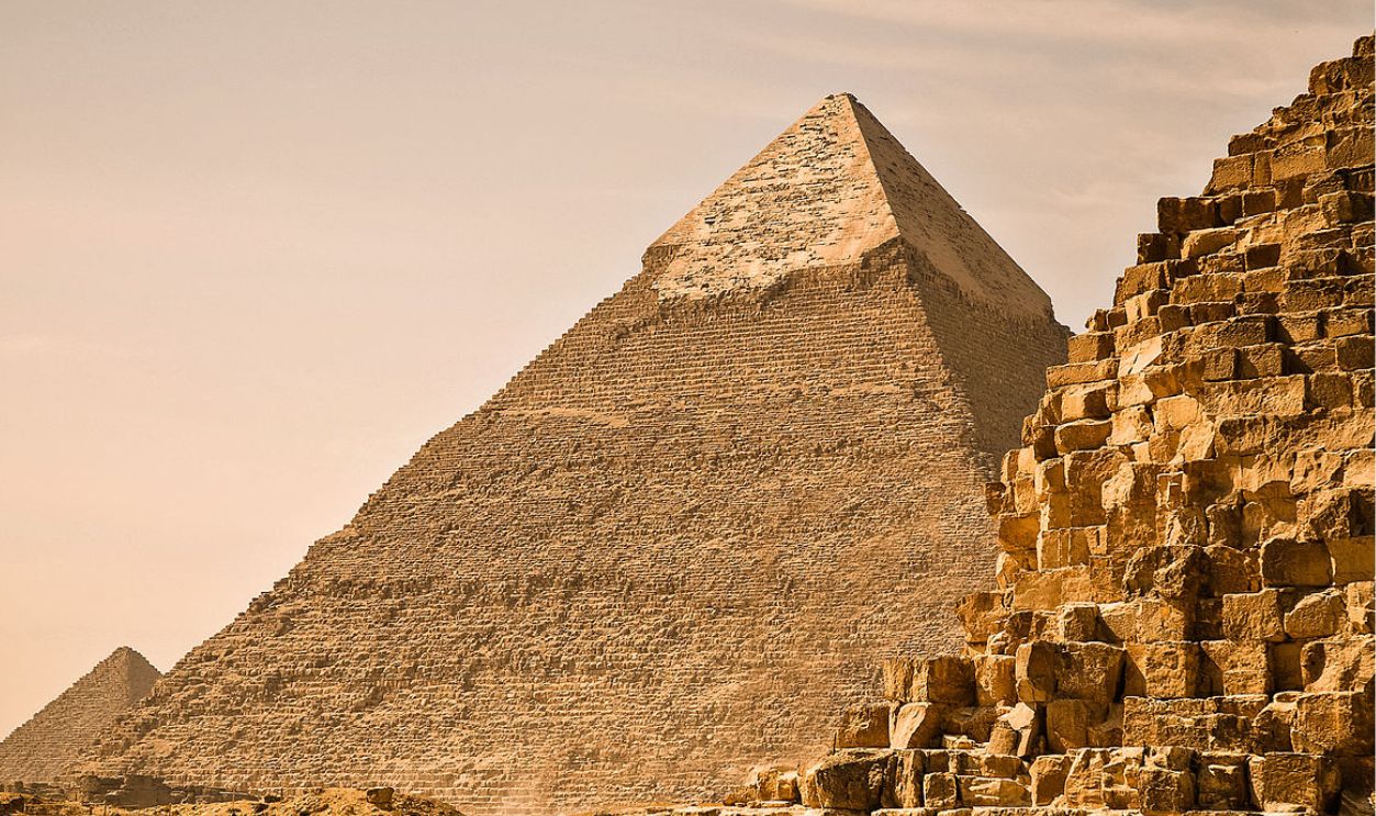 Untitled Design - 2025-12-17T112001.585