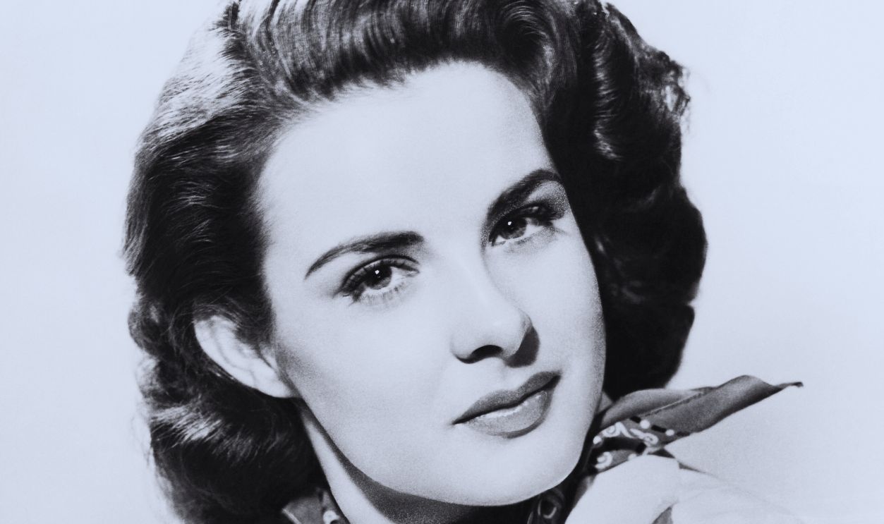  Gettyimages - 526898138, Actress Jean Peters Head and shoulders portrait of Jean Peters, wife of Howard Hughes. Publicity handout circa 1950s. 