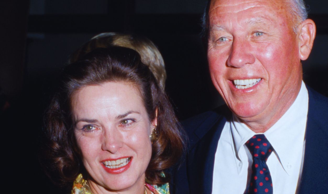 Gettyimages - 2152371920, Jean Peters Jean Peters and Stan Hough 