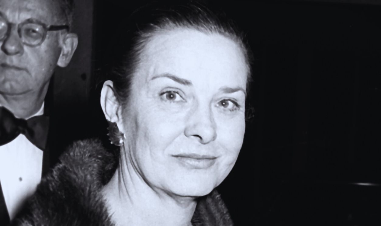 Gettyimages - 580016722, 35th Annual Writers Guild of America Awards BEVERLY HILLS, CA - APRIL 7: Jean Peters attends 35th Annual Writers Guild of America Awards on April 7, 1983 at the Beverly Hilton Hotel in Beverly Hills, California. 