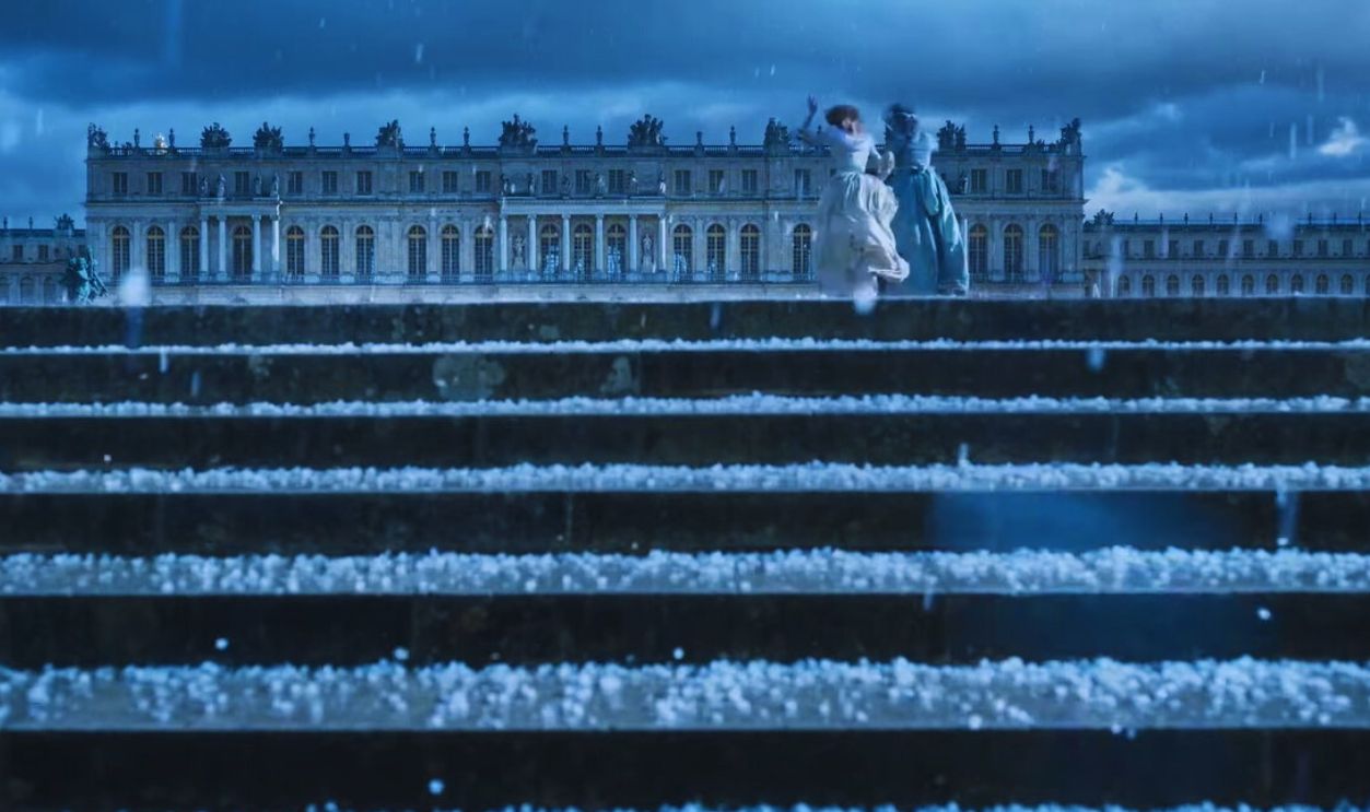 Screenshot from Marie Antoinette (2022–2023)