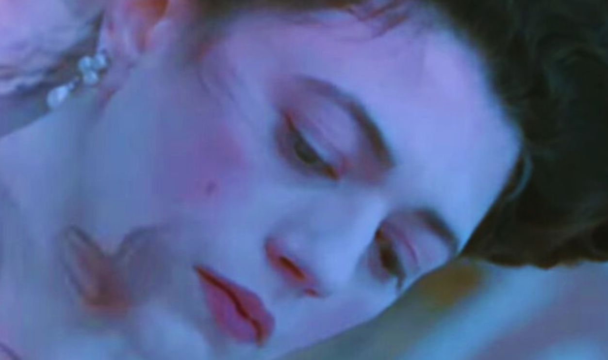 Screenshot from Marie Antoinette (2022–2023)