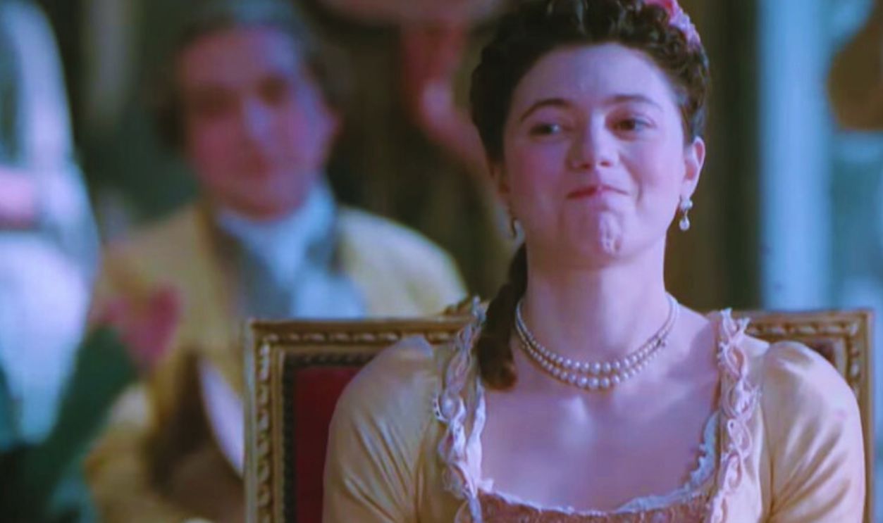 Screenshot from Marie Antoinette (2022–2023)