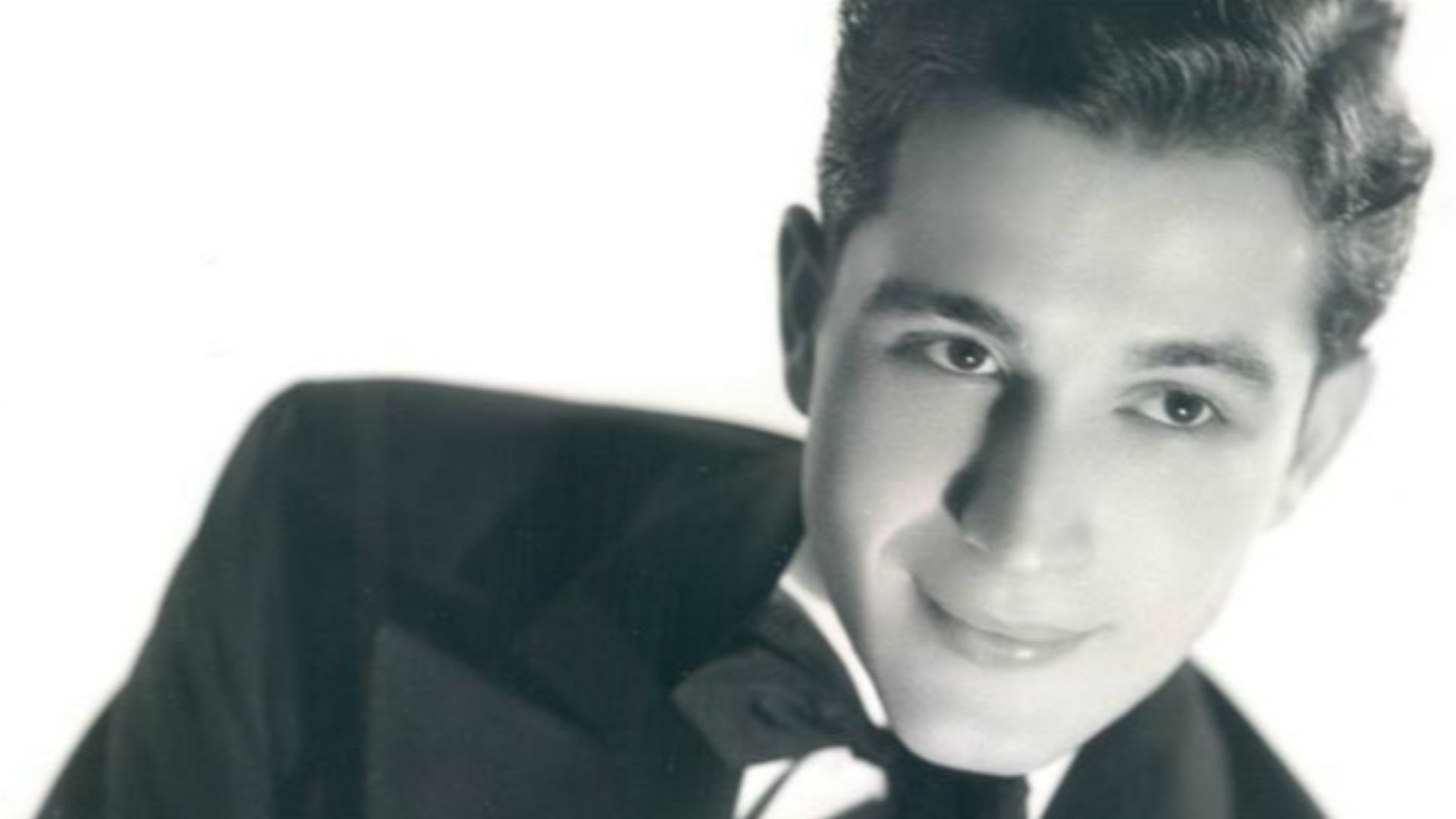 File:Perry como 1939 weems.JPG