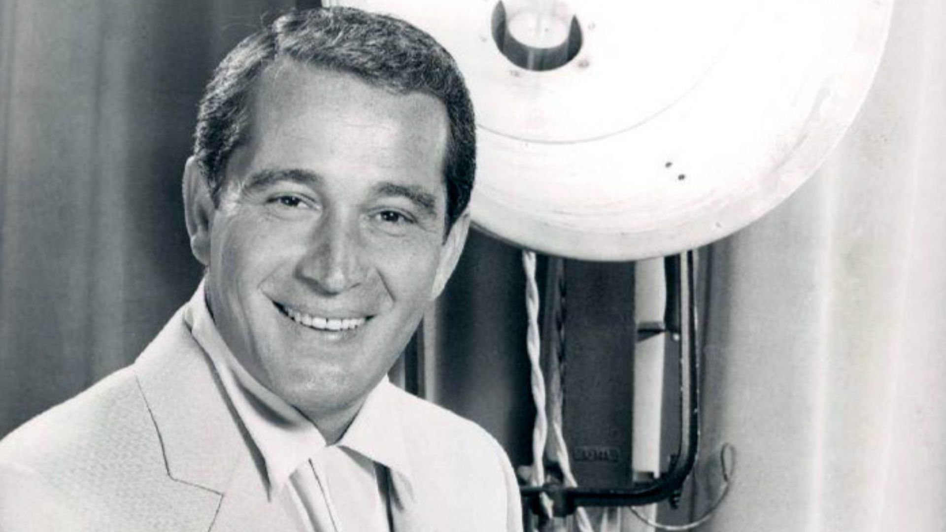 File:Perry Como 1956.JPG