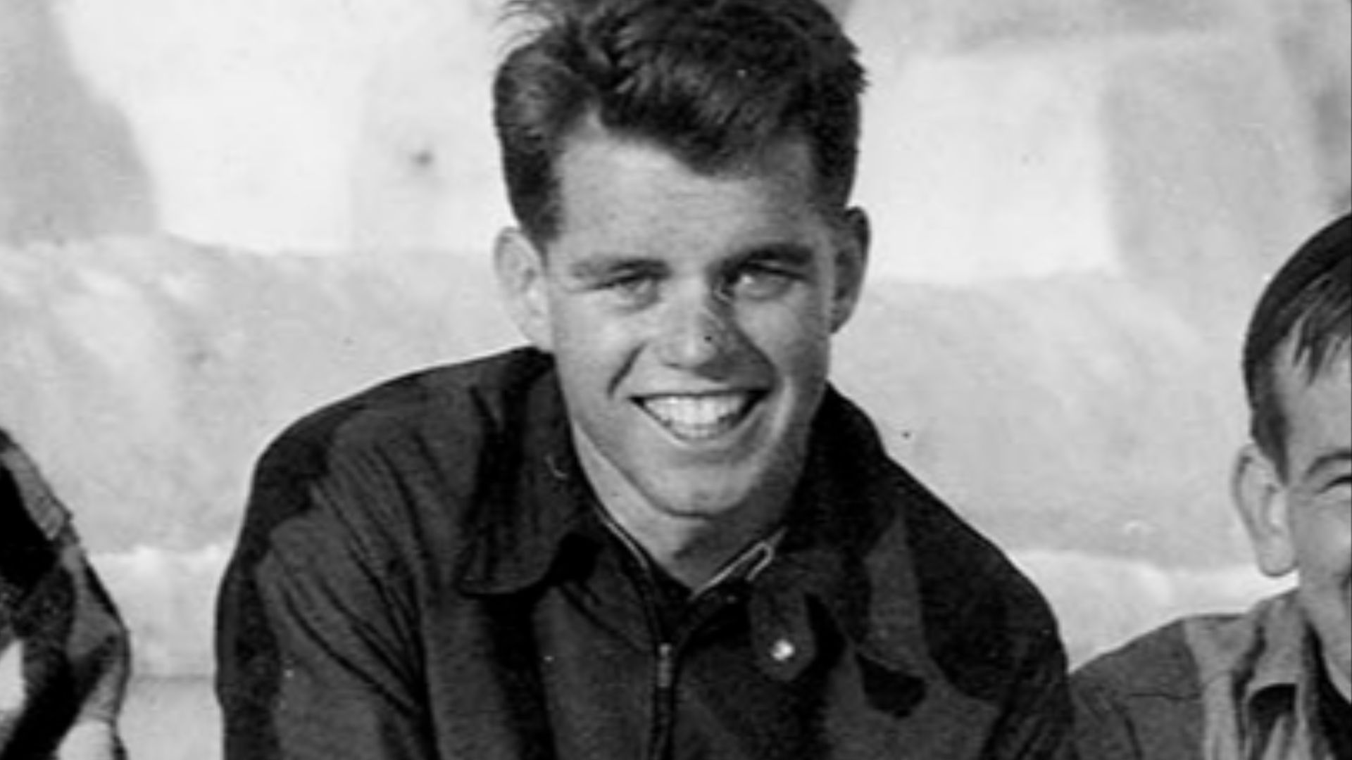 File:V12-kennedy-910-D-0051 (cropped1).jpg