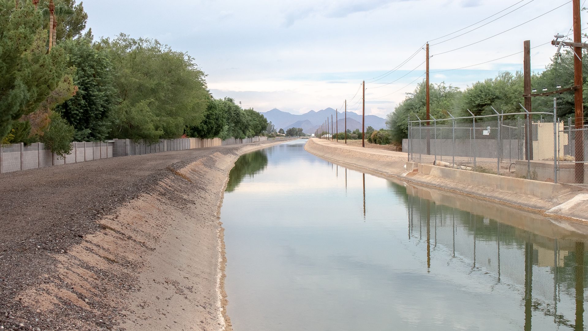 File:Hohokam Canal.jpg