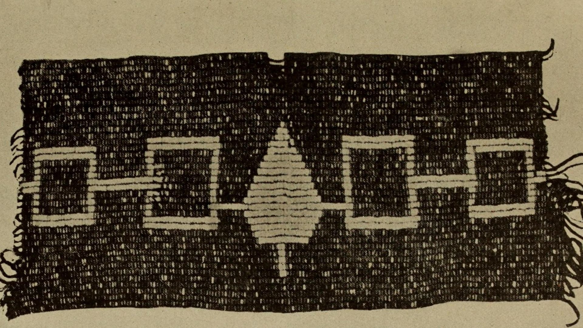 File:Hiawatha Wampum Belt (1909) (14779431751).jpg