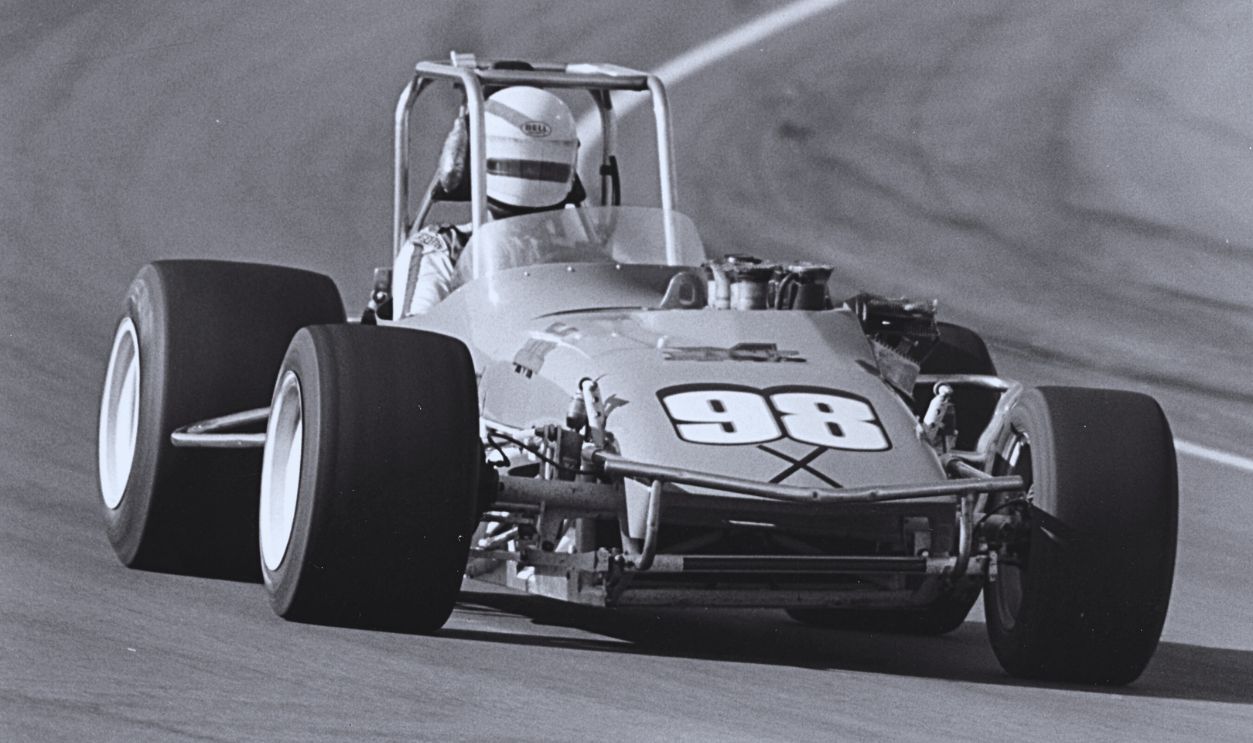 Gettyimages - 141972560, Tim Richmond - PIR 1980 PHOENIX, AZ — February 1980: Tim Richmond at the wheel of an offset Roadster in the Super Modified race during the Copper World Classic weekend at Phoenix International Raceway.