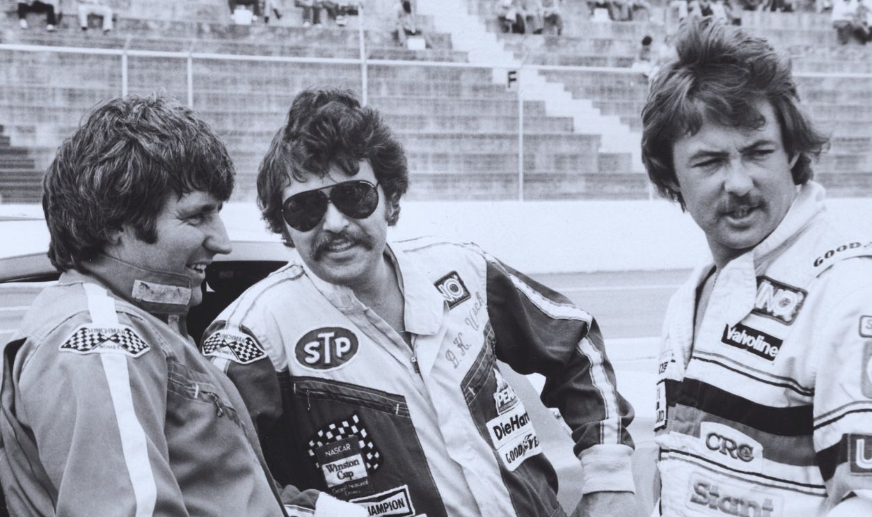 Gettyimages - 102661640, Richard Childress, D.K. Ulrich and Tim Richmond MARTINSVILLE, VA: (L-R) Richard Childress, D.K. Ulrich and Tim Richmond chat before a NASCAR Cup race at Martinsville Speedway.