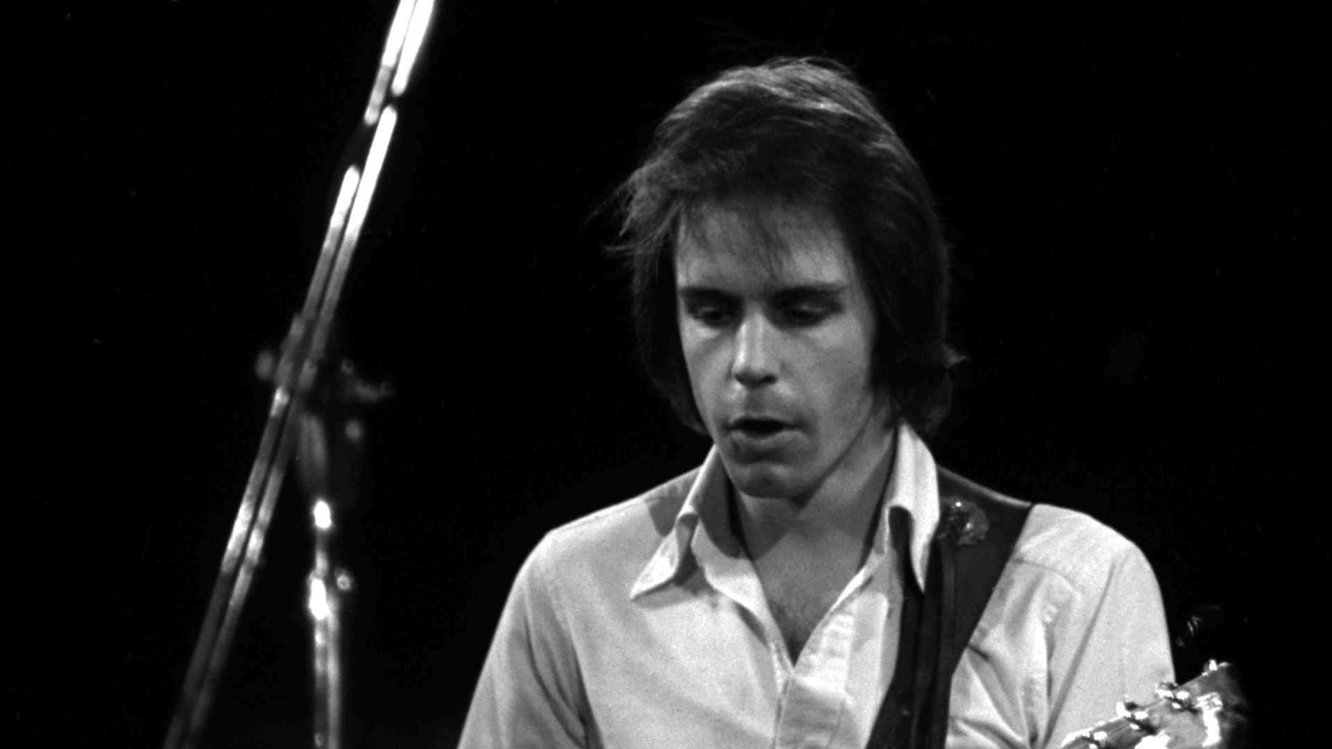 File:Bob Weir 1975.jpg