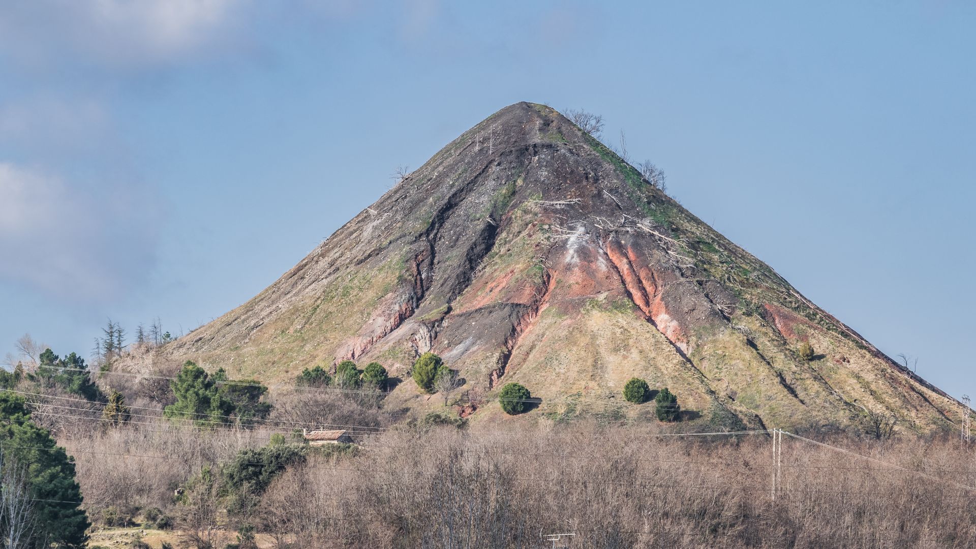File:Mont Ricateau in Ales 02.jpg