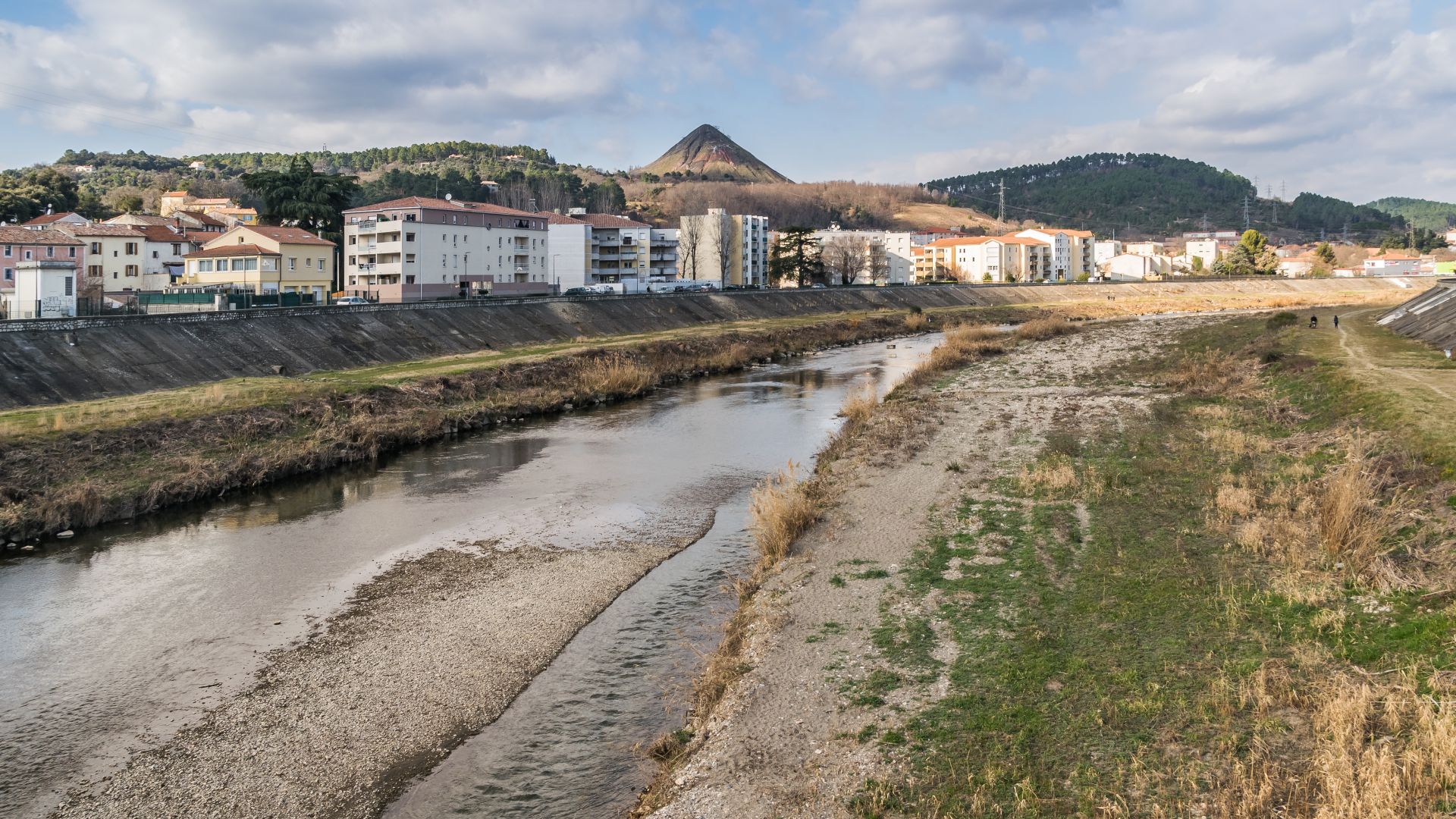 File:Gardon in Ales 03.jpg