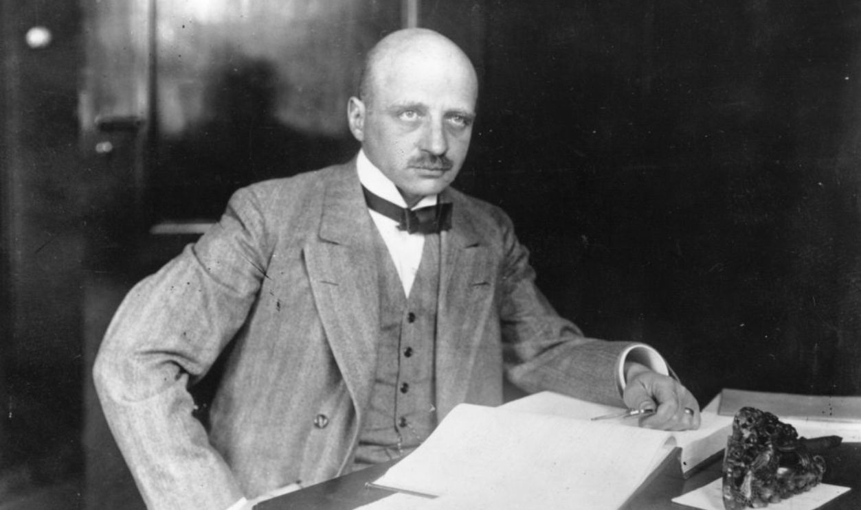 A Chemist Without A Country