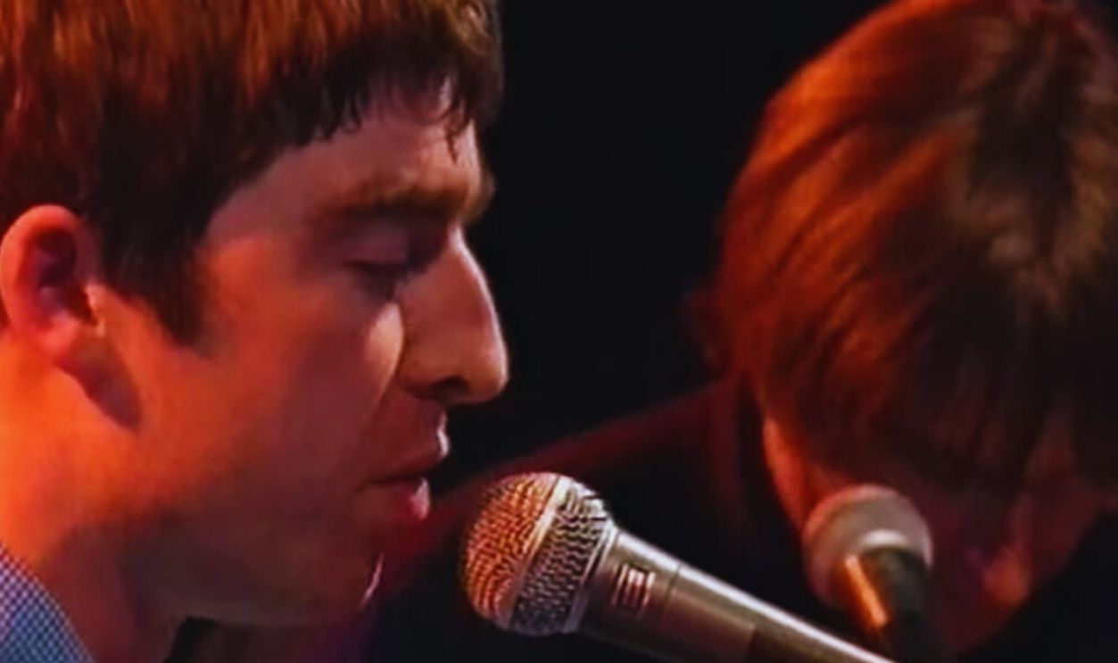 Screenshot from Noel Gallagher & Paul Weller – Talk Tonight (The White Room) (1995)
