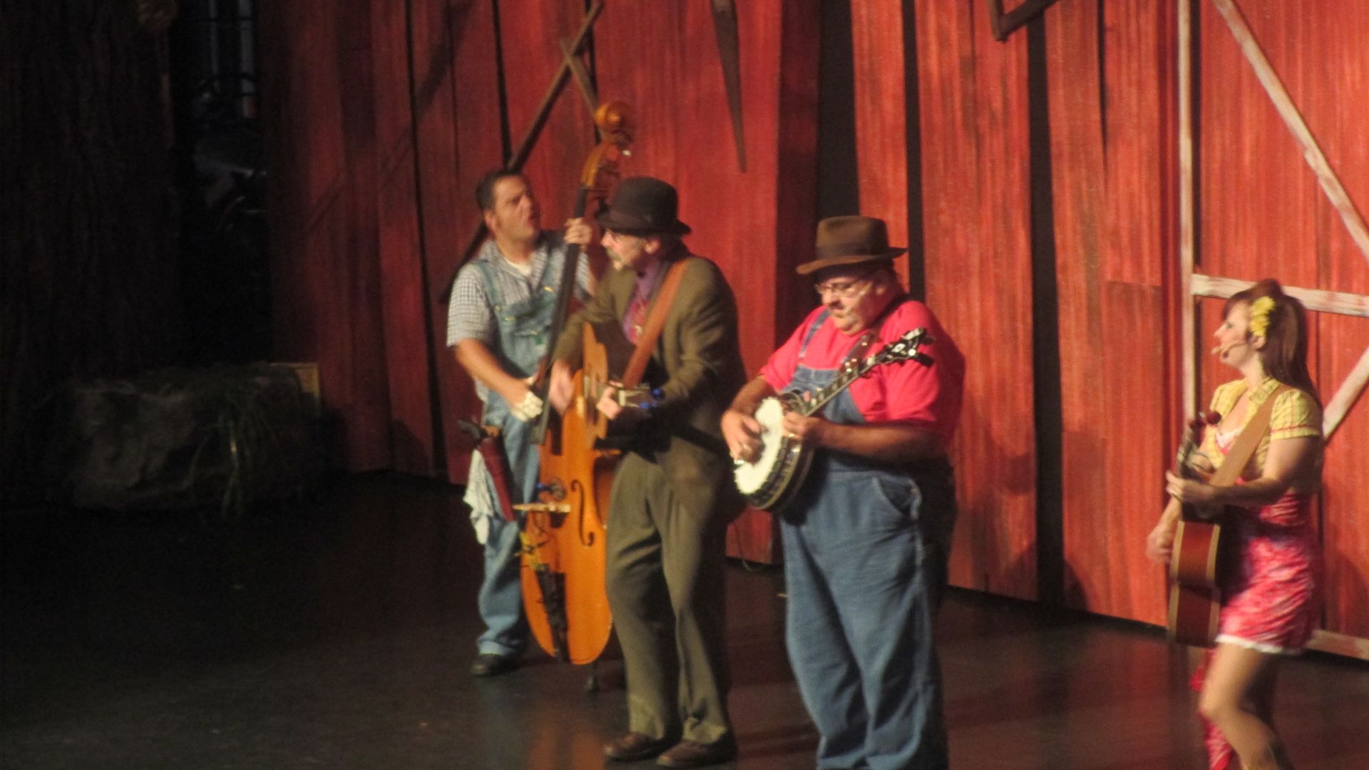 File:The Hatfields and the McCoys on stage in Pigeon Forge IMG 5051.JPG