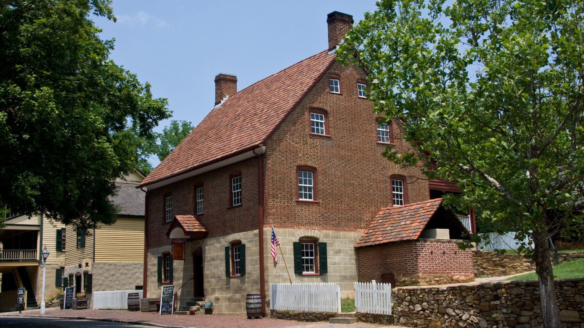 File:Old Salem-1.jpg