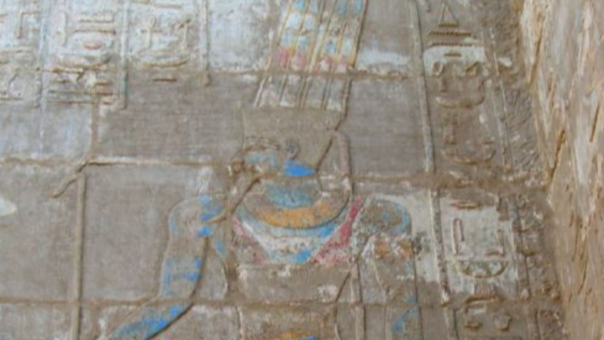 File:Karnak Amenirdis Amon.jpg