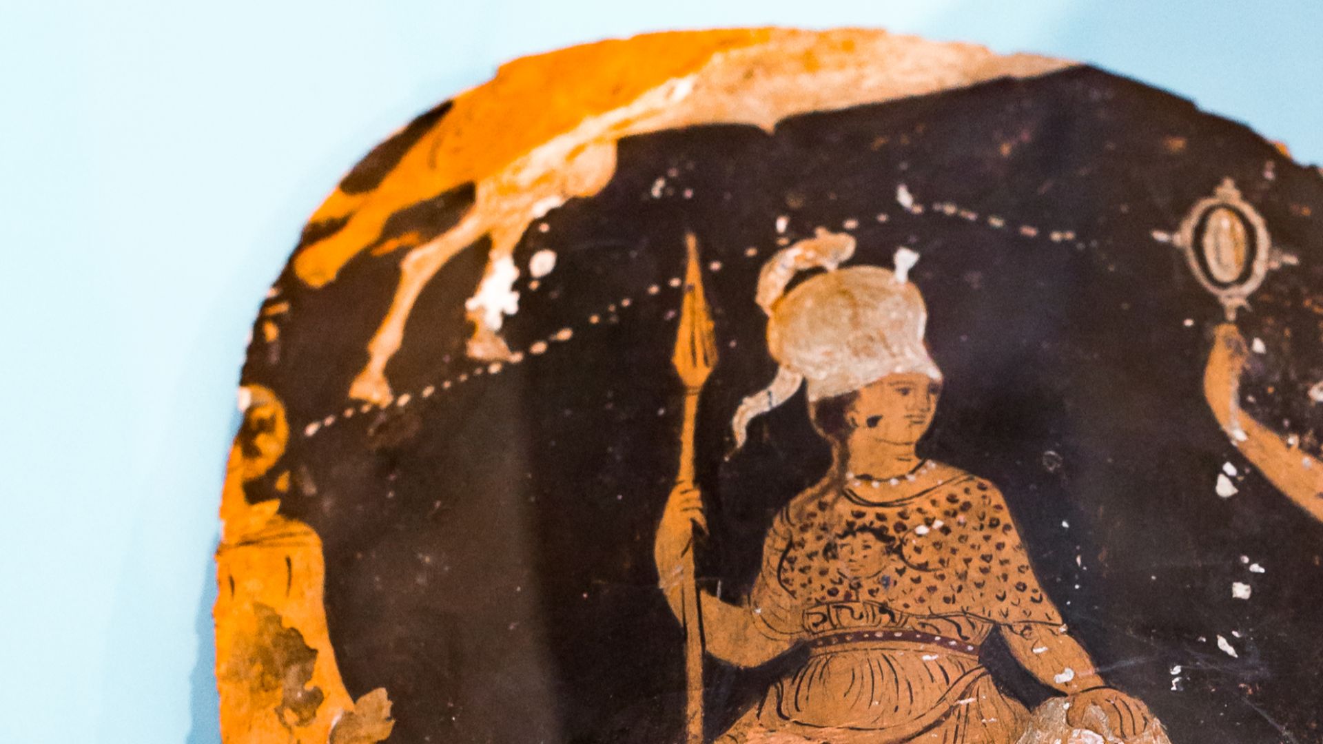 File:Circle of the Iliupersis Painter - RVAp 8-145 - Orestes at Delphi - Dionysos with satyrs and maenads - Nike sacrificing ram - boar hunt - Berlin AS F 3256 - 24.jpg