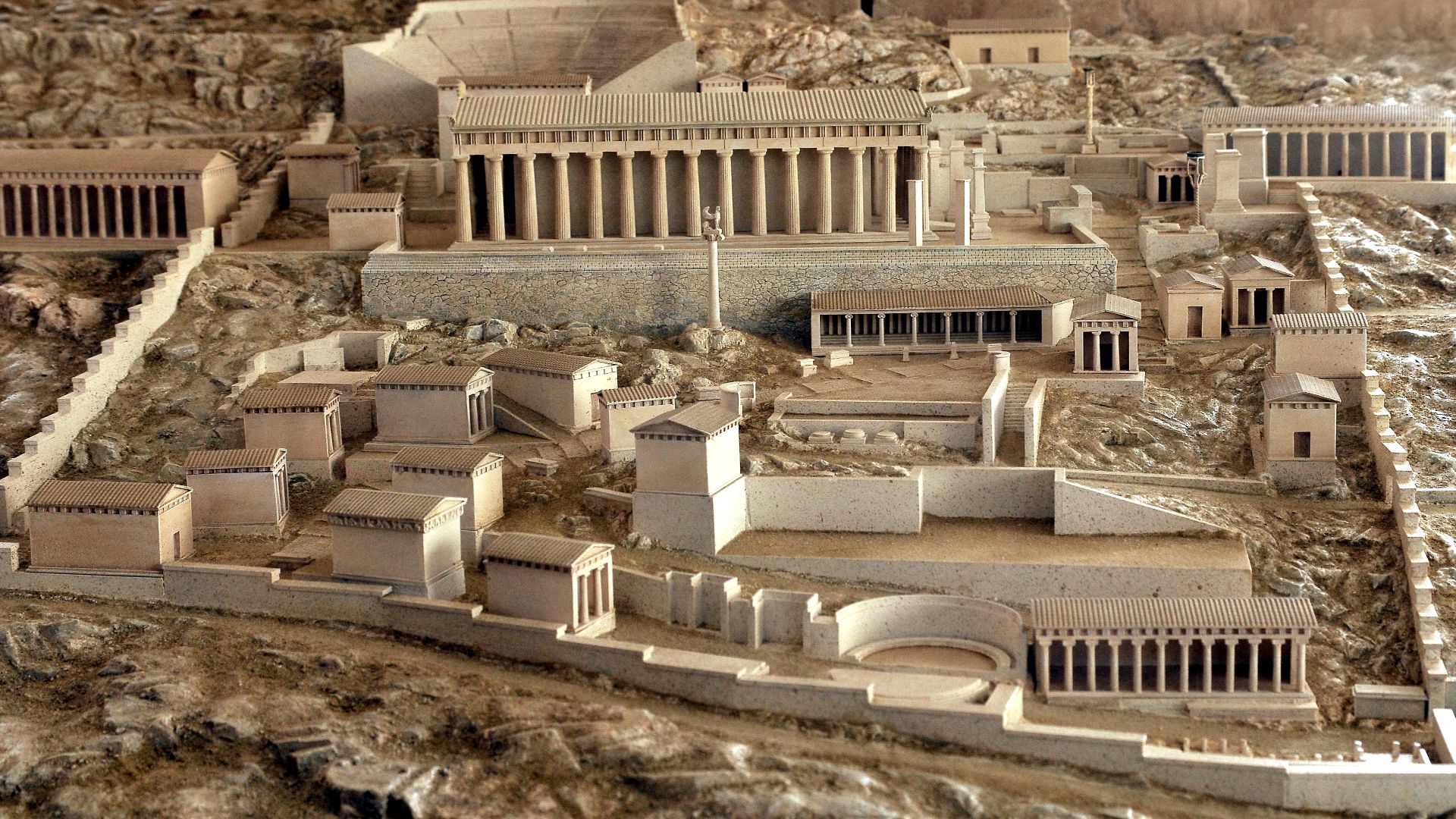 File:Delfos, museo 02.jpg