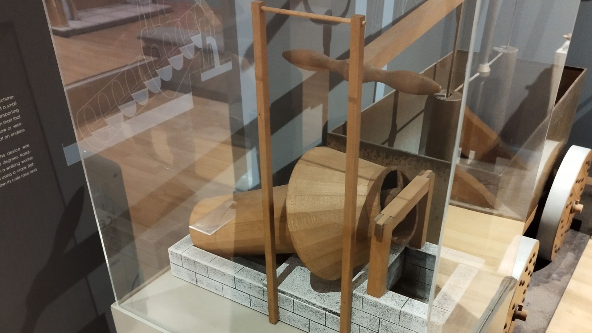 File:Archimedes' hydraulic endless screw.jpg