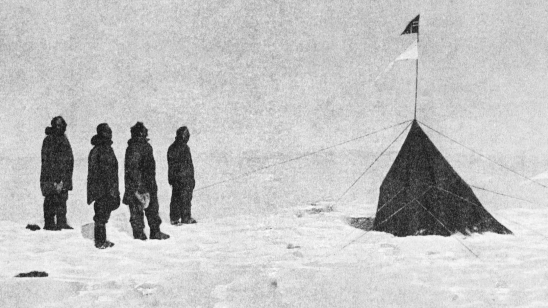 File:Amundsen Expedition at South Pole.jpg