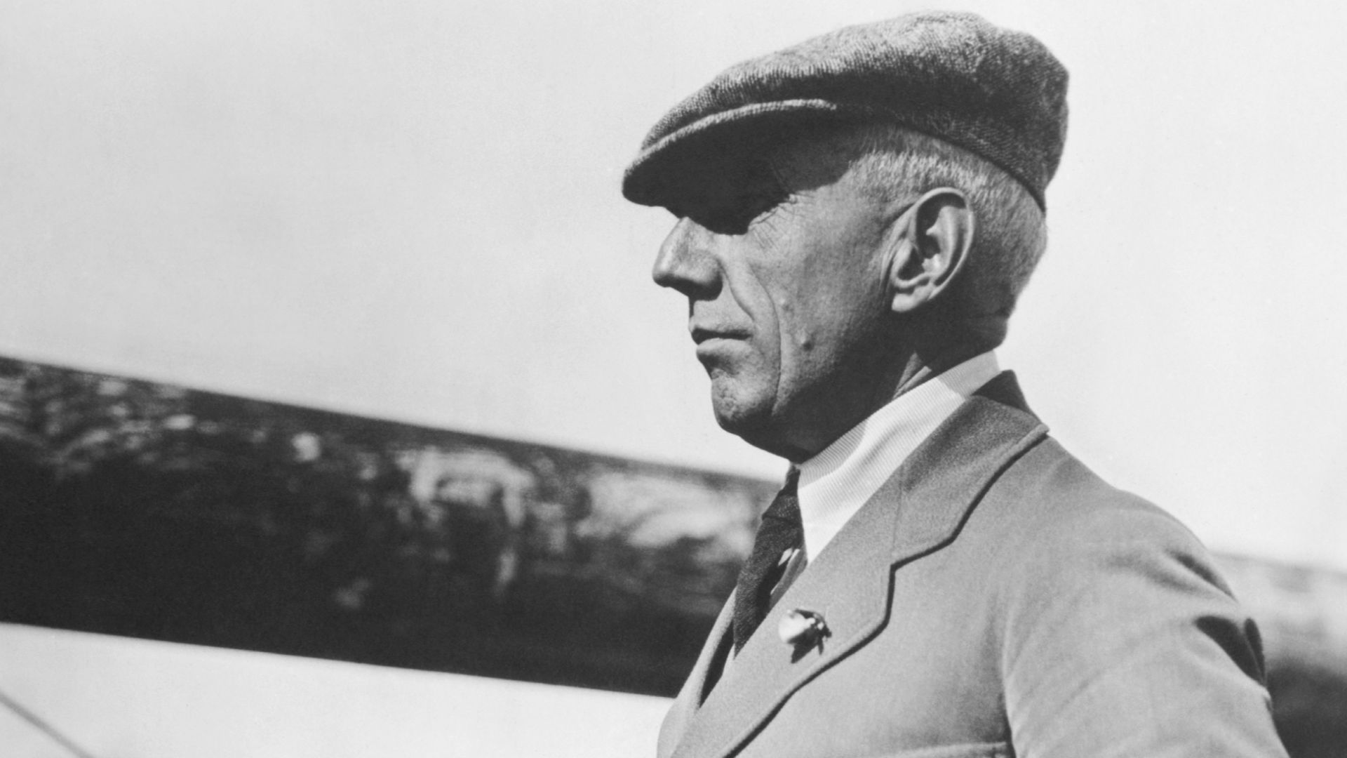 File:Roald Amundsen2.jpg