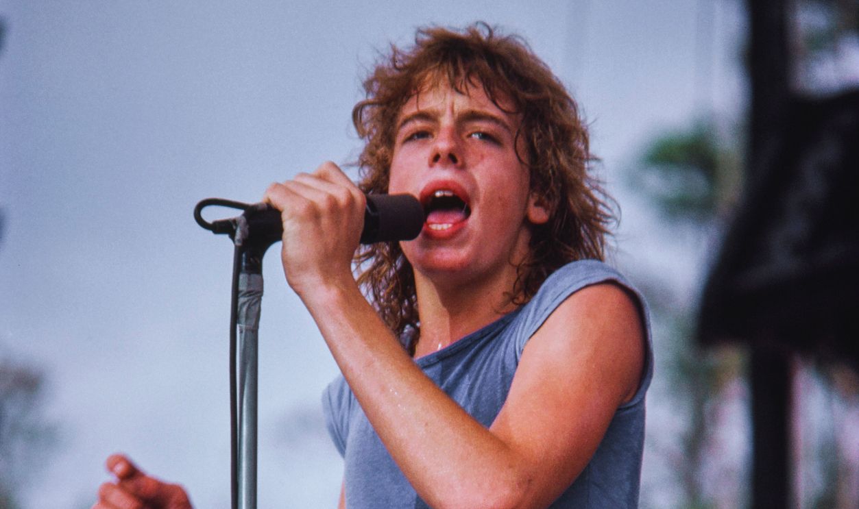 Gettyimages - 2237480224, Leif Garrett American actor and singer Leif Garrett wearing spandex trousers during a performance at an outdoor event, September 1978.
